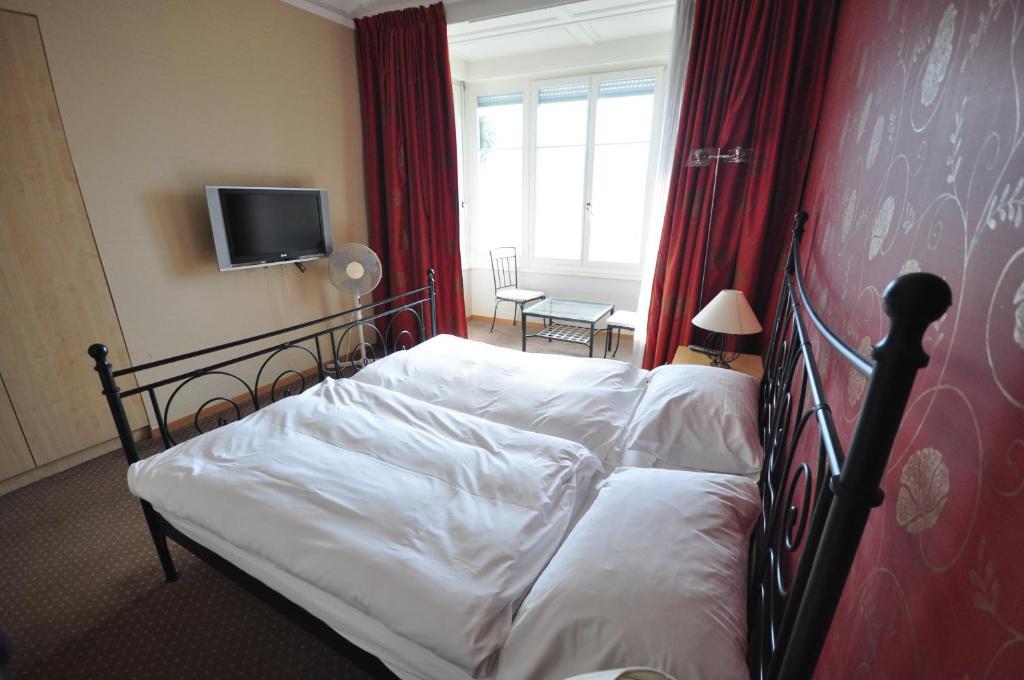Hotel Splendid Монтрьо Стая снимка